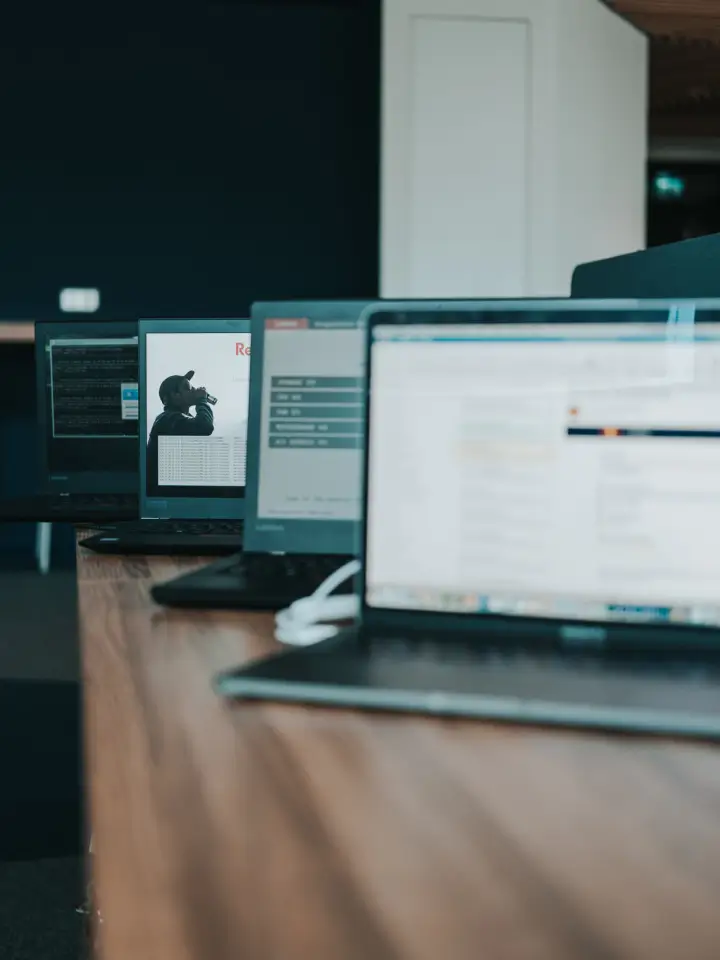 Dining website on a laptop